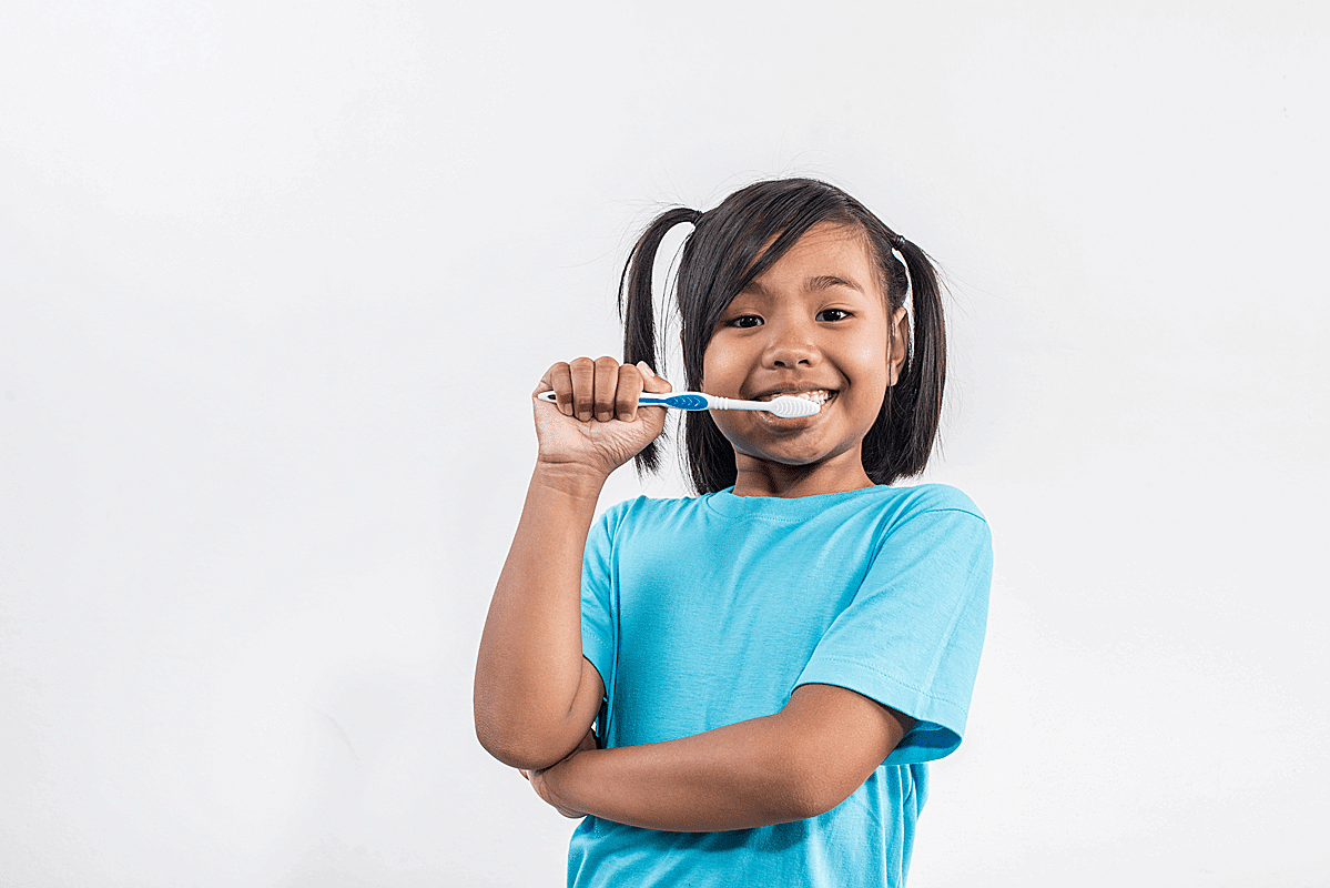 Higiene bucal para que o dente da criança cresça espontaneamente