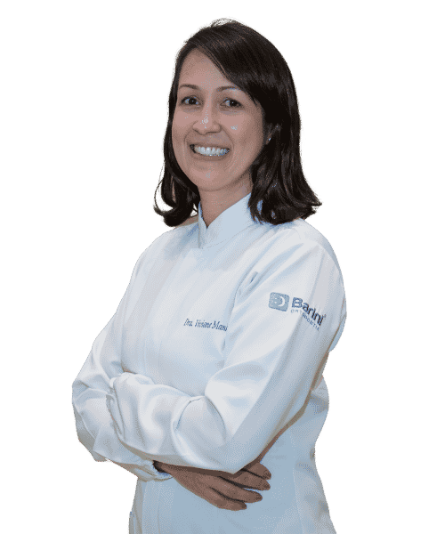 Dra. Viviane Manhãs Cirurgiã-Dentista / CRO-GO 4831